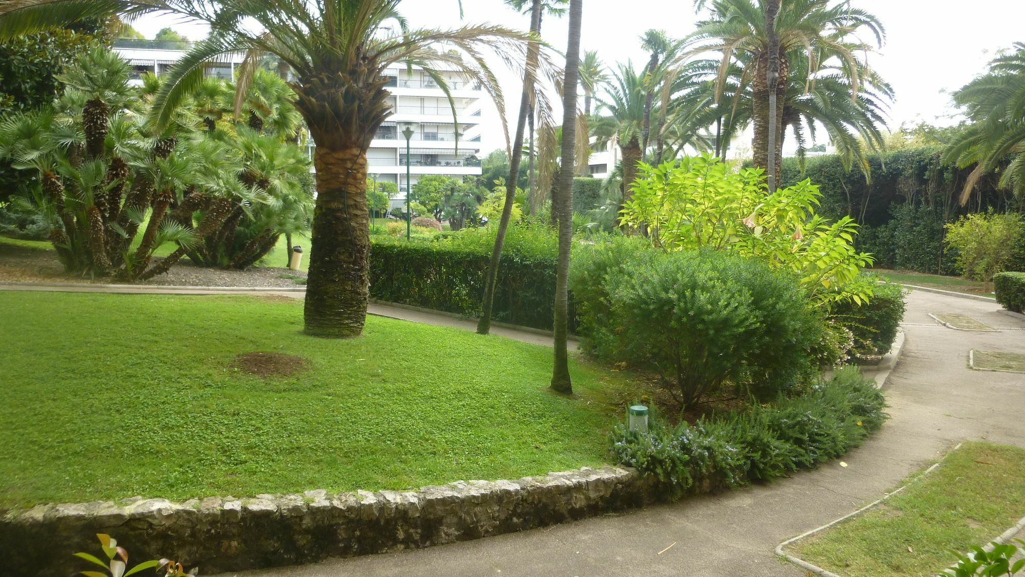 Azur Hoursing * Cannes